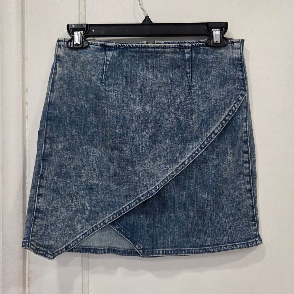 Abercrombie & Fitch Denim Wrap Mini Skirt Size 2 NWT